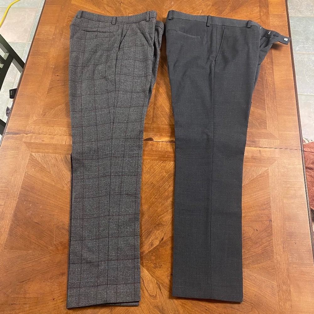 2 Pair Men's 34x32 dress pants Hilfiger & TM Lewin